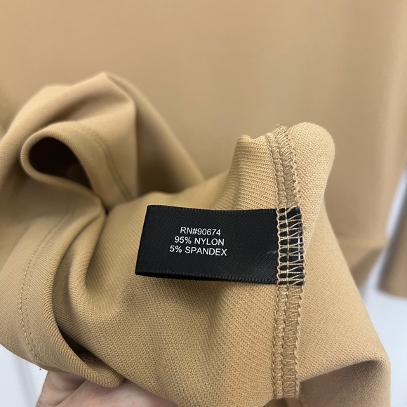 Awesome Khaki Peplum Top Small Excellent Condition - Picture 7 of 7